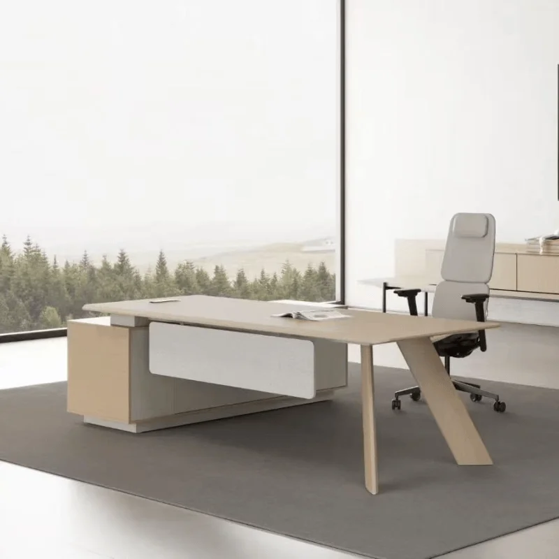 Boss's office desk and chair - Image 3